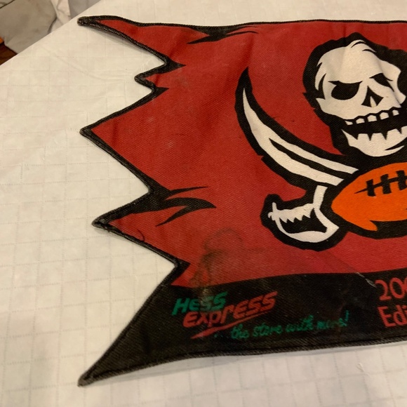 Vintage Tampa Bay Buccaneers Budweiser Hess Express 2001 Car Mount Flag - Picture 10 of 16